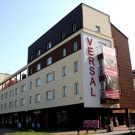 Versal Airport Modlin Nowy Dwór Mazowiecki Eksteriør billede